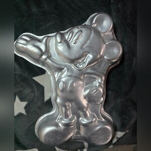 Vintage Wilton Mickey Mouse Cake Pan